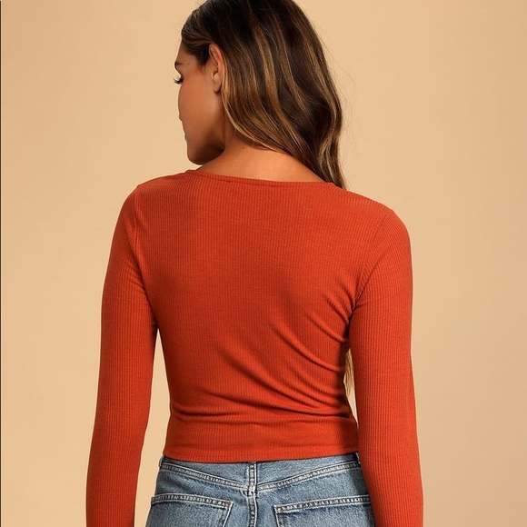 Lulu’s Rust Orange Ribbed Long Sleeve Zip-Front Top - Picture 4 of 5